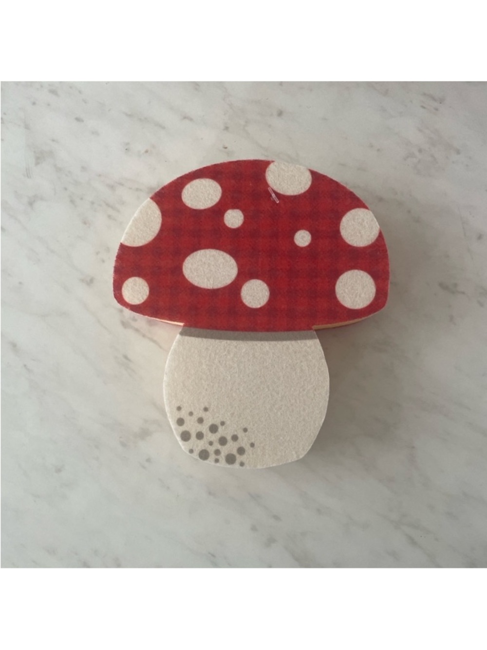 Set of 3 Mushroom 🍄 Print Tumbler with Red Lid, Tupperware and sponge. - Picture 8 of 14